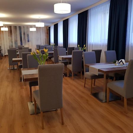 Brojan Hotel ยาวอร์ซโน ภายนอก รูปภาพ